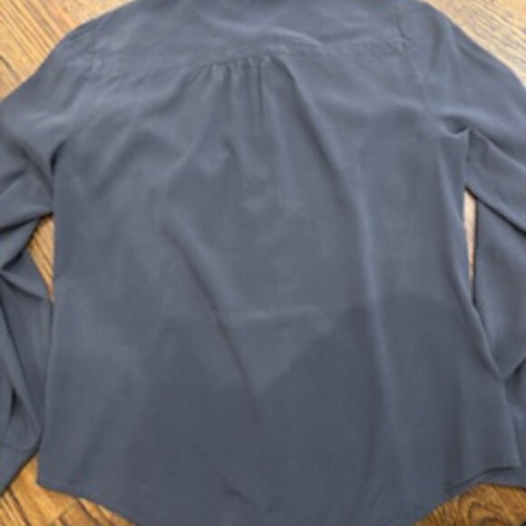 Clearout- EUC Anne Taylor Navy silk  l/S blouse sz 8 - Picture 4 of 9